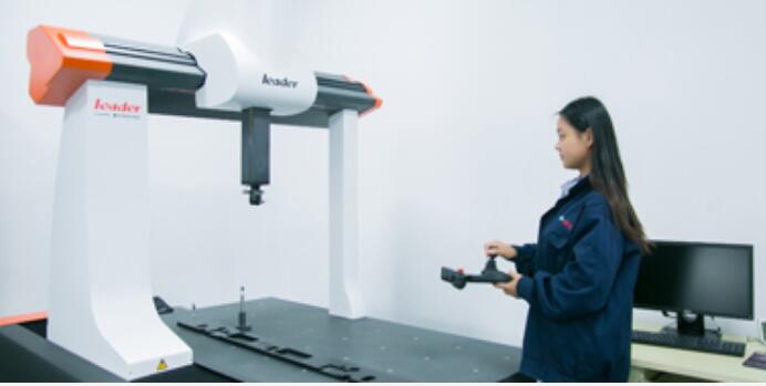 數控(kong)車床加工(gong)